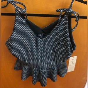 Albion Midnight Dash Tied-Up Tankini in Medium